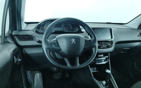 Peugeot 208 II, 2013 год, 829 000 рублей, 13 фотография