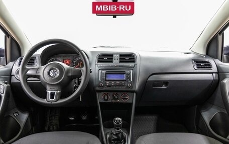 Volkswagen Polo VI (EU Market), 2012 год, 698 000 рублей, 13 фотография