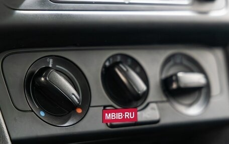 Volkswagen Polo VI (EU Market), 2012 год, 698 000 рублей, 27 фотография