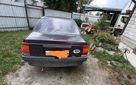 Opel Omega A, 1990 год, 120 000 рублей, 1 фотография