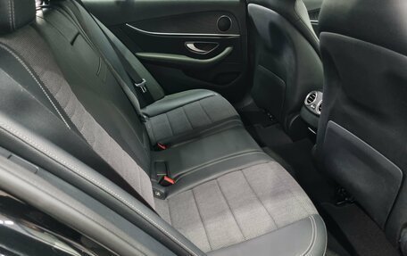 Mercedes-Benz E-Класс, 2021 год, 4 200 000 рублей, 8 фотография