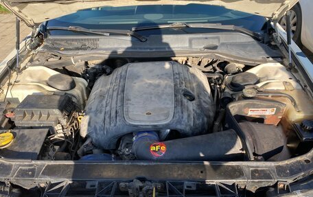 Chrysler 300C II, 2005 год, 1 370 000 рублей, 9 фотография