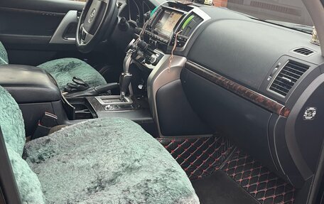 Toyota Land Cruiser 200, 2014 год, 3 800 000 рублей, 7 фотография