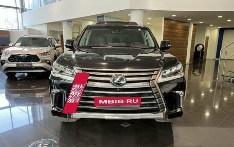 Lexus LX III, 2017 год, 10 950 000 рублей, 2 фотография