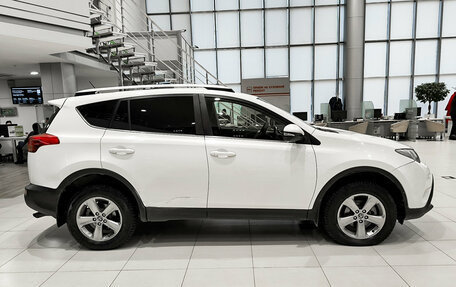Toyota RAV4, 2015 год, 1 420 000 рублей, 4 фотография