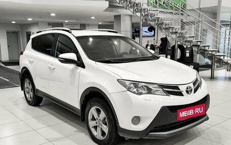 Toyota RAV4, 2015 год, 1 420 000 рублей, 3 фотография