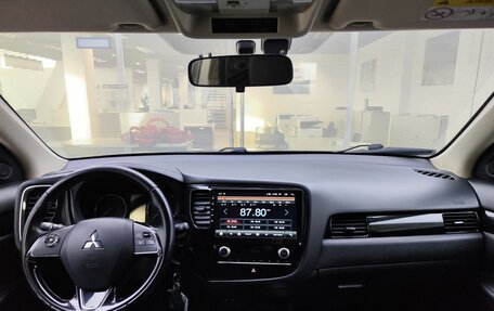 Mitsubishi Outlander III рестайлинг 3, 2020 год, 1 999 000 рублей, 17 фотография