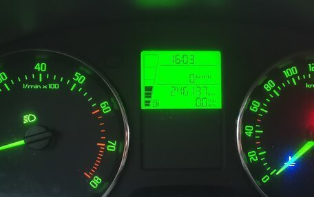 Skoda Fabia II, 2011 год, 580 000 рублей, 7 фотография