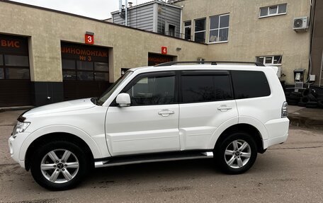 Mitsubishi Pajero IV, 2013 год, 2 815 000 рублей, 3 фотография