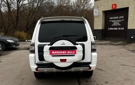 Mitsubishi Pajero IV, 2013 год, 2 815 000 рублей, 5 фотография