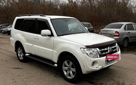 Mitsubishi Pajero IV, 2013 год, 2 815 000 рублей, 9 фотография