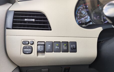 Toyota Sienna III, 2013 год, 2 550 000 рублей, 13 фотография