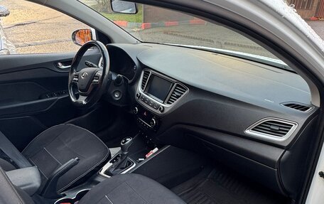 Hyundai Solaris II рестайлинг, 2019 год, 1 450 000 рублей, 17 фотография