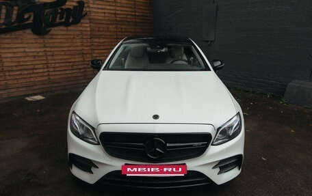 Mercedes-Benz E-Класс, 2017 год, 3 600 000 рублей, 2 фотография