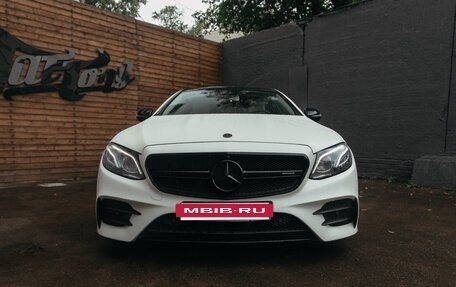 Mercedes-Benz E-Класс, 2017 год, 3 600 000 рублей, 27 фотография