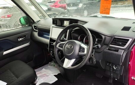 Toyota Roomy I, 2019 год, 1 350 000 рублей, 23 фотография