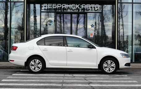 Volkswagen Jetta VI, 2014 год, 990 000 рублей, 4 фотография
