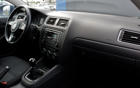 Volkswagen Jetta VI, 2014 год, 990 000 рублей, 5 фотография