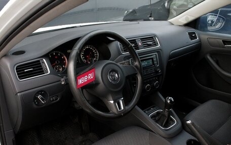 Volkswagen Jetta VI, 2014 год, 990 000 рублей, 6 фотография