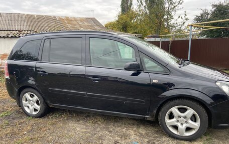 Opel Zafira B, 2007 год, 600 000 рублей, 4 фотография