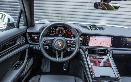 Porsche Panamera, 2025 год, 25 112 478 рублей, 13 фотография