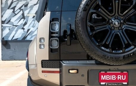 Land Rover Defender II, 2025 год, 22 918 104 рублей, 16 фотография