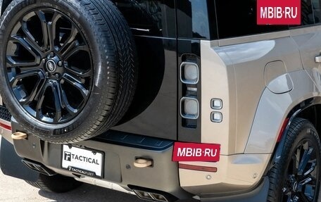 Land Rover Defender II, 2025 год, 22 918 104 рублей, 18 фотография