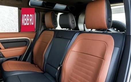 Land Rover Defender II, 2025 год, 22 918 104 рублей, 32 фотография