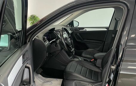 Volkswagen Tiguan II, 2018 год, 2 089 000 рублей, 9 фотография