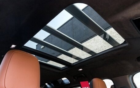 Land Rover Defender II, 2025 год, 22 918 104 рублей, 39 фотография