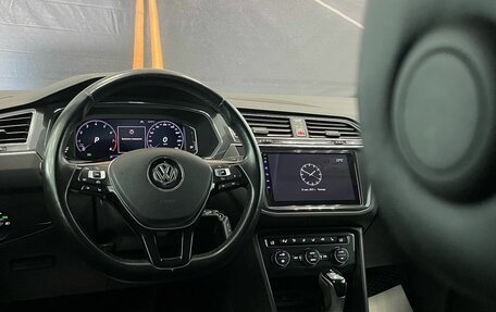 Volkswagen Tiguan II, 2018 год, 2 089 000 рублей, 17 фотография