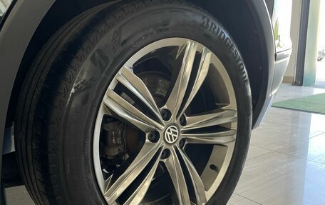 Volkswagen Tiguan II, 2018 год, 2 089 000 рублей, 21 фотография