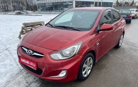 Hyundai Solaris II рестайлинг, 2013 год, 720 000 рублей, 1 фотография
