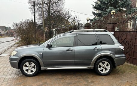 Mitsubishi Outlander III рестайлинг 3, 2005 год, 600 000 рублей, 5 фотография