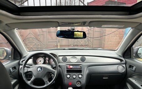 Mitsubishi Outlander III рестайлинг 3, 2005 год, 600 000 рублей, 11 фотография