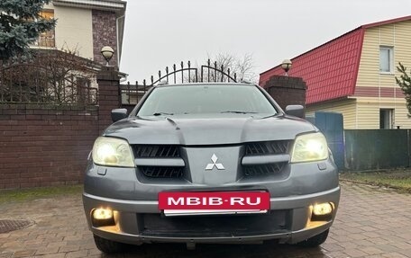 Mitsubishi Outlander III рестайлинг 3, 2005 год, 600 000 рублей, 7 фотография
