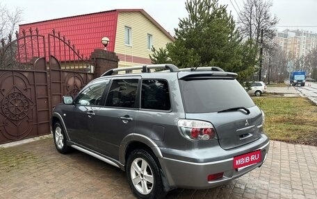 Mitsubishi Outlander III рестайлинг 3, 2005 год, 600 000 рублей, 4 фотография