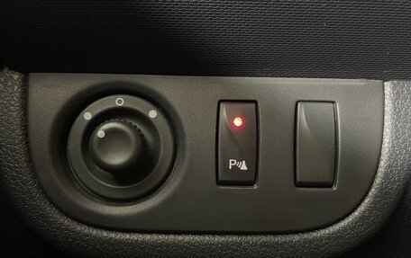 Renault Sandero II рестайлинг, 2018 год, 1 056 000 рублей, 19 фотография