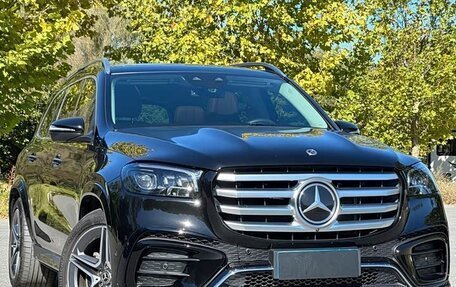 Mercedes-Benz GLS, 2024 год, 15 000 000 рублей, 3 фотография