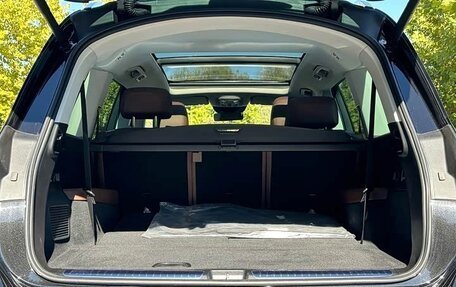 Mercedes-Benz GLS, 2024 год, 15 000 000 рублей, 15 фотография