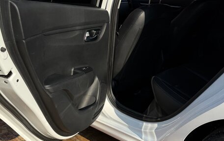 KIA Rio IV, 2022 год, 2 200 000 рублей, 18 фотография