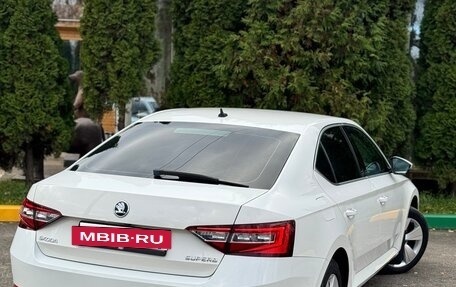 Skoda Superb III рестайлинг, 2016 год, 1 550 000 рублей, 3 фотография