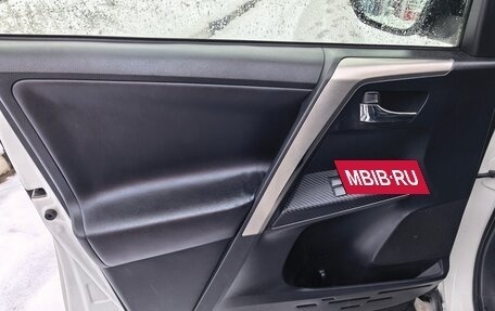 Toyota RAV4, 2013 год, 1 290 000 рублей, 10 фотография