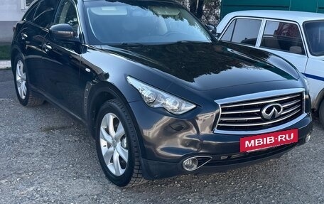 Infiniti FX II, 2012 год, 2 000 000 рублей, 2 фотография