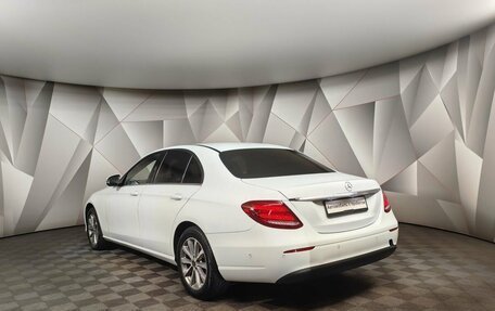 Mercedes-Benz E-Класс, 2019 год, 1 430 000 рублей, 7 фотография