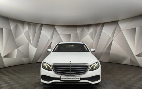 Mercedes-Benz E-Класс, 2019 год, 1 430 000 рублей, 5 фотография