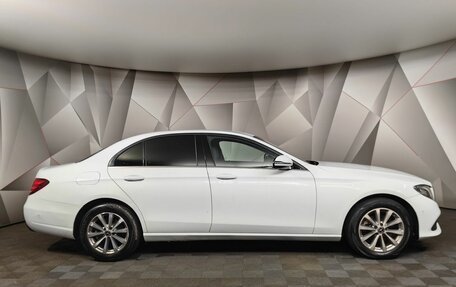 Mercedes-Benz E-Класс, 2019 год, 1 430 000 рублей, 4 фотография
