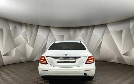 Mercedes-Benz E-Класс, 2019 год, 1 430 000 рублей, 6 фотография