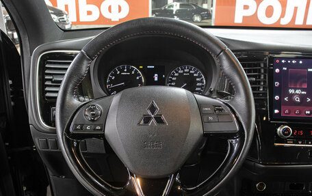 Mitsubishi Outlander III рестайлинг 3, 2021 год, 2 898 000 рублей, 23 фотография