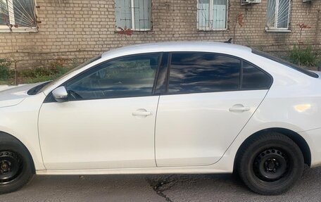 Volkswagen Jetta VI, 2012 год, 590 000 рублей, 3 фотография